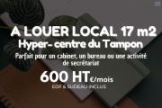 &Agrave; LOUER &ndash; Local professionnel 17 m&sup2; &agrave; 600&euro; / mois EDF & SUDEAU Inclus &ndash; Centre-ville du Tampon