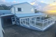 A Louer Villa de 4 chambres, dont 1 suite parentale, belle terrasse, jardin clôturé, endroit au calme à STE MARIE/ TERRAIN ELISA