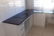 A vendre bel appartement T2 de 54,65 m2 avec vue mer et montagne à Saint-Joseph - Cuisine