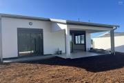 A louer villa F4 neuve dans une petite impasse calme de la Ravine Sèche AVIRONS - Belle terrasse