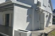 LOCAL PROFESSIONNEL 250 m&sup2; &ndash; SAINT-PIERRE CENTRE