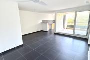 A Vendre appartement de 2 chambres avec parking privatif à Beaulieu - Saint Benoit