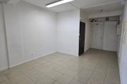 A LOUER - LOCAL COMMERCIAL 33 M2 - GRANDE MONTEE - SAINTE MARIE