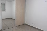 A louer ce bel et spacieux appartement de type F3 résidence La Goelette sur les bas de la route Bois de Nèfles à Sainte Clotilde.