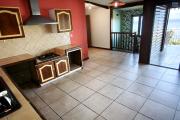 A vendre villa F4 de 140 m2 avec une magnifique vue sur la mer à Saint-Joseph