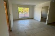 A saisir bel appartement de 51 m2 situé à 10 mn à pied du Campus Universitaire à Sainte-Clotilde.
