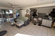 Maison jumelée de type F3, en R+1, d'une surface habitable de 71 m² + varangue de 12 m², jardin devant et derrière dans une résidence sécurisée en hyper-centre