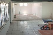 A LOUER Local commercial la PLAINE SAINT_ PAUL