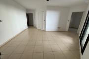 en vente T2 dans la residence Lobellia à Ste Clotilde proche de toutes les commodités .