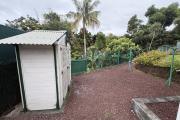 A louer charmant appartement de 2 chambres avec jardin et parking
