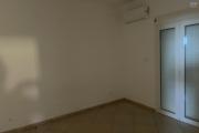 A louer villa F5/6 mitoyenne avec garage au bas des AVIRONS