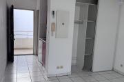 À louer cet appartement de type F1 sur la résidence Saint-Exupéry à Sainte Clotilde