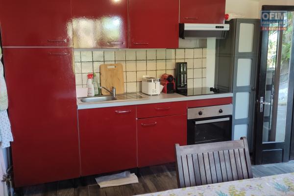 A LOUER OFIM// Un appartement de Type 2 meublé de 46,21m2 sur Saint Gilles les Hauts