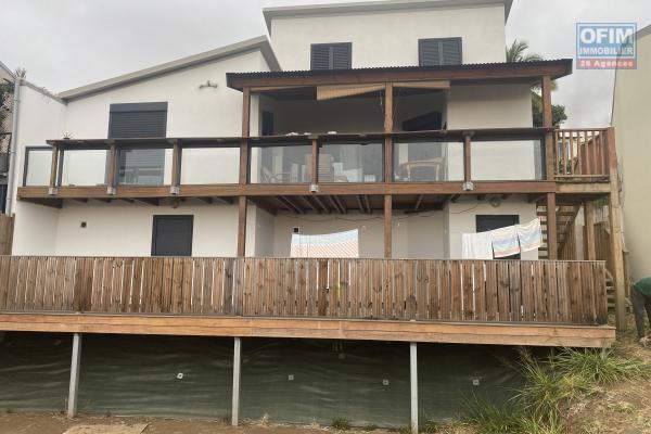 A vendre belle villa 5 pièces et 99 m2