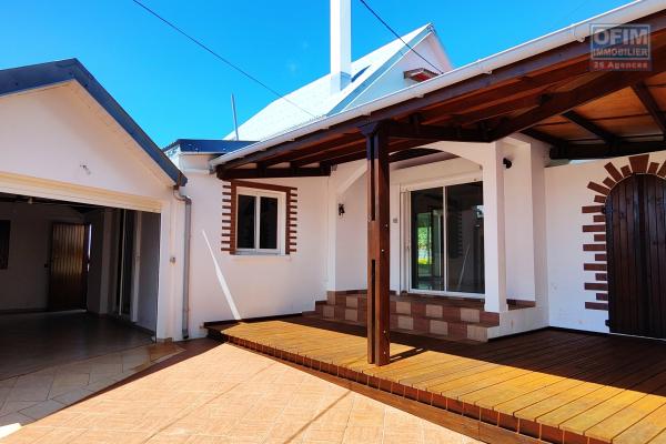 Maison F4 de 110 m2, garage, vue mer et montagne
