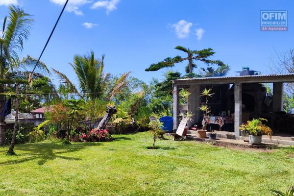 Maison F2 de 70 m2 à rénover, terrain 500 m2