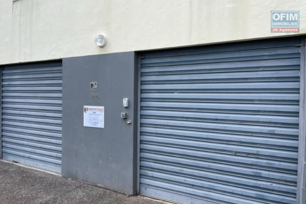 LOCAL PROFESSIONNEL DE 180 M2