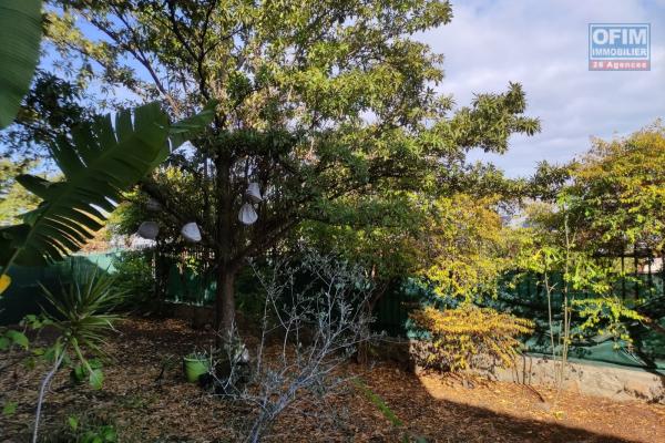 A vendre appartement T3 dans résidence avec piscine à  La Saline Les Bains