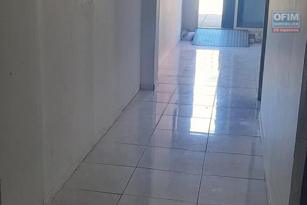LOCAL COMMERCIAL ET PROFESSIONEL