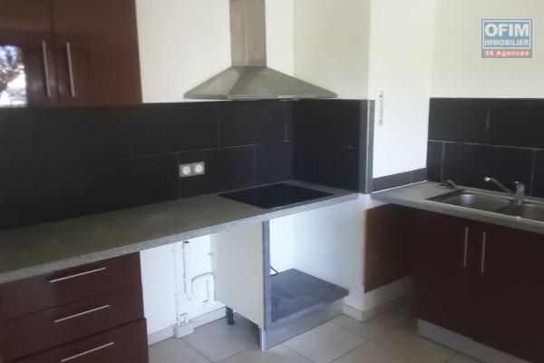 A Vendre Appartement F3 en Rez de Jardin de 67,87 m2 Habitable Avec Piscine à la Saline Les Bains