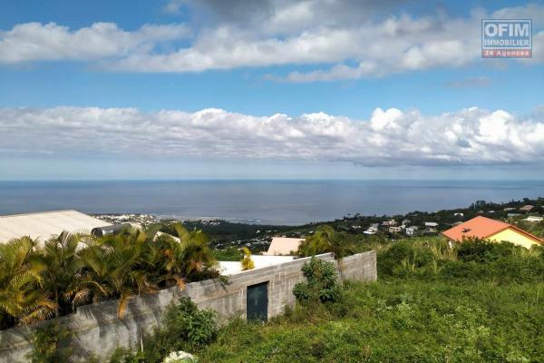 Villa F4 avec Piscine superbe vue mer à la ravine sèche Les Avirons