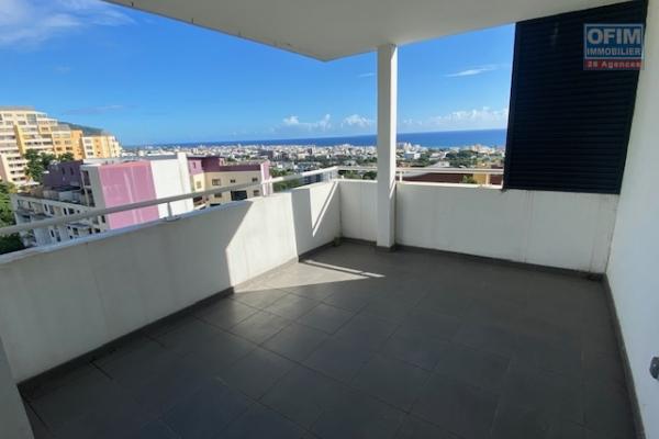 A vendre bel appt T3 à Montgaillard avec belle terrasse et vue mer