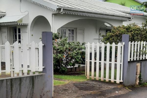 Belle villa avec un grand jardin