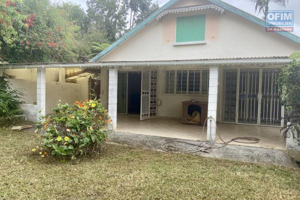 Maison familiale sur 2800M2 de terrain