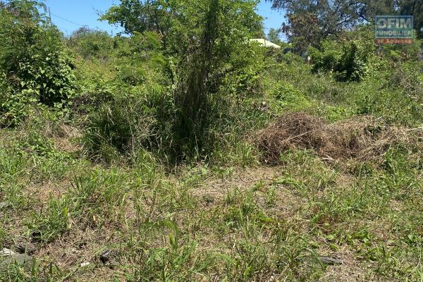 A VENDRE TERRAIN 427 m2 au centre ville de la Possession.