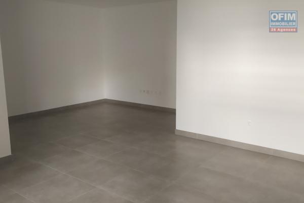 A LOUER APPARTEMENT F4 DE 79.91 M2 DE SURFACE HABITABLE DANS UNE RESIDENCE RECENTE A LA SALINE LES HAUTS