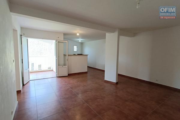 A Vendre T3 de 68m2 + 2 Varangues et 2 Parkings
