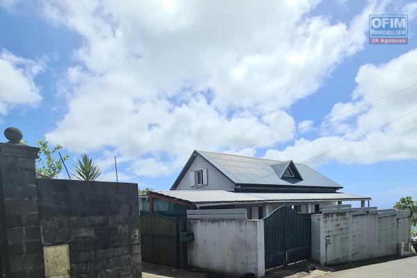 A VENDRE MAISON F3 À DEUX RIVES/ STE SUZANNE