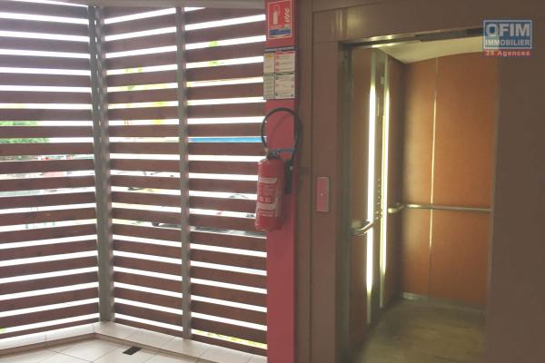 APPARTEMENT REFAIT A NEUF  DANS UNE RESIDENCE DE BON STANDING A LE PORT - IDEAL 1° ACHAT ou INVESTISSEMENT