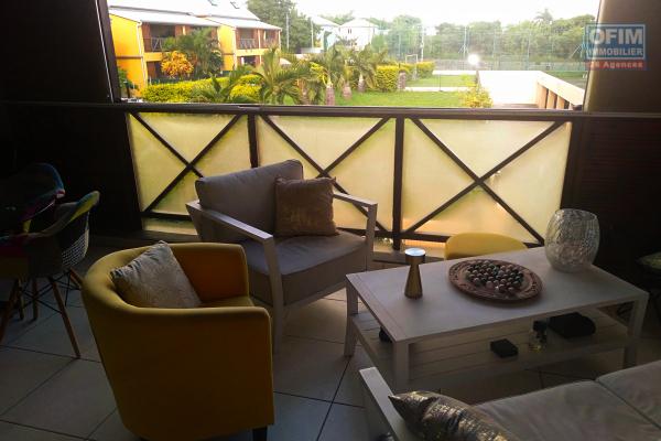 Beau duplex de type T4 de standing