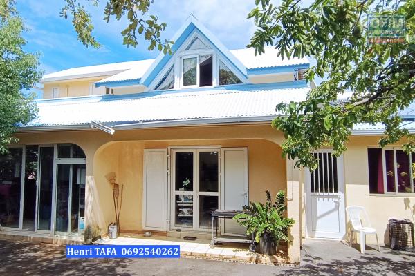 Maison de type F5 à étage, jardin (Henri TAFA 0692540262)