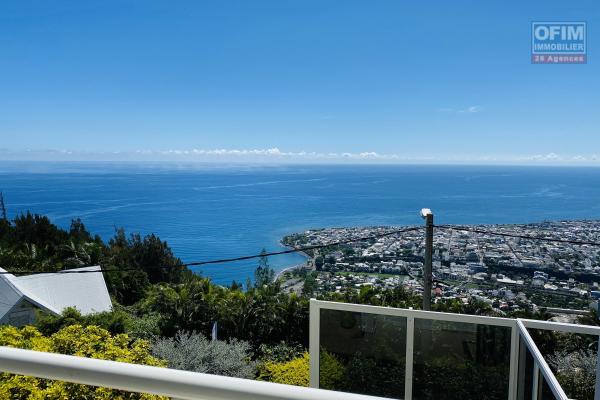  À vendre : Magnifique villa familiale avec piscine et vue panoramique - La Montagne