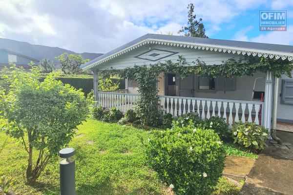 MAGNIFIQUE VILLA DE 148M2 F4/5  SITUÉE AU CALME, BEAU JARDIN ARBORÉ