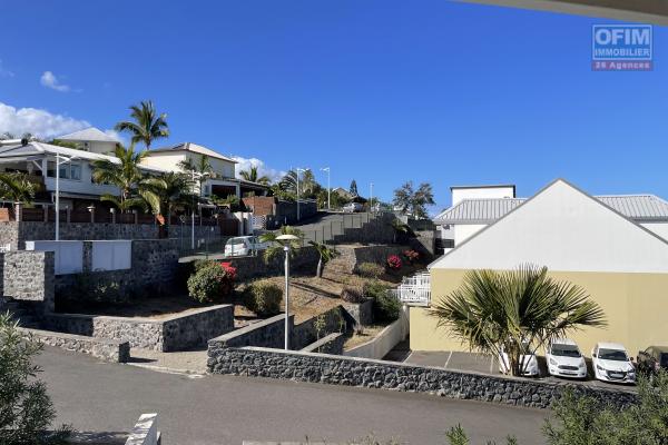 À vendre appartement T3 Duplex proche des plages et commerces à la Saline les Bains