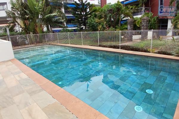 A vendre t2 à Saint-Denis dans une résidence de standing avec piscine et gardien
