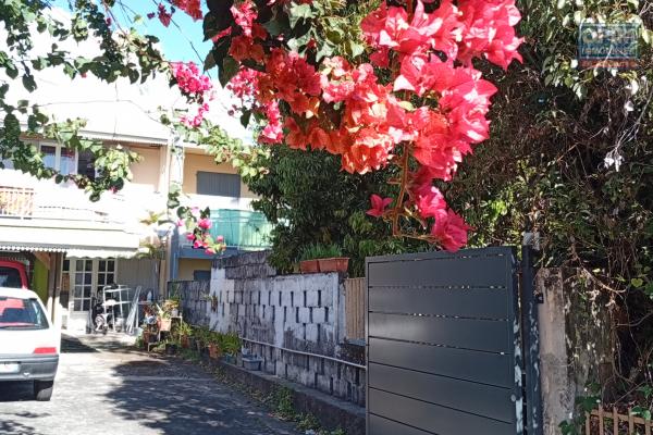 Villa duplex au centre ville du Tampon