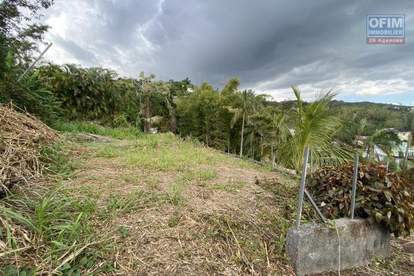 A vendre beau terrain à La Montagne-St Bernard
