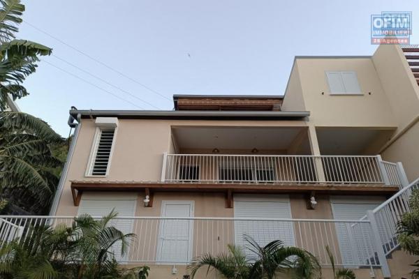 A louer grande et belle villa F6 sur les hauteurs de la Possession