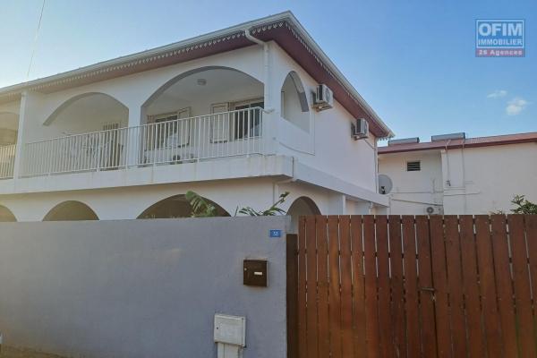 A louer villa F4 mitoyenne sur ETANG SALE LES BAINS.