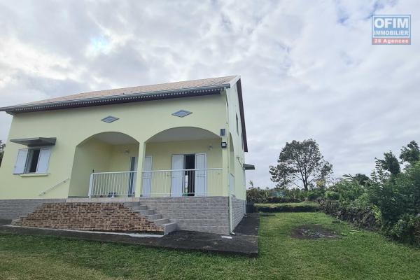 GRANDE MAISON FAMILIALE AVEC 5 CHAMBRES, GRAND JARDIN, SITUÉE À CHEMIN DU CAP