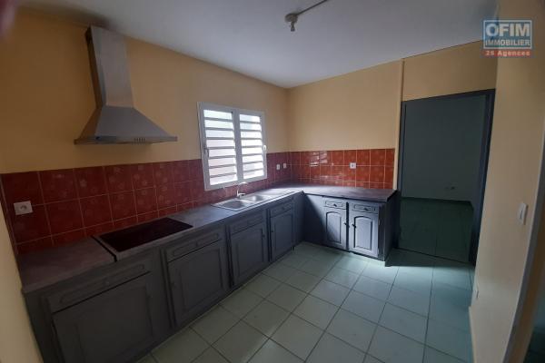 A louer appartement F3/4 au rdc au lieu dit Petit Bazar à Saint-André