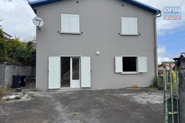 A louer charmante villa de type F3 entièrement rénovée