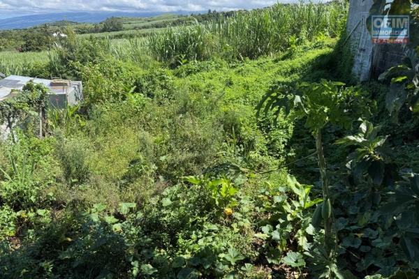 A vendre terrain plat d'environ 200 m²  St Pierre   Mont Vert les Bas