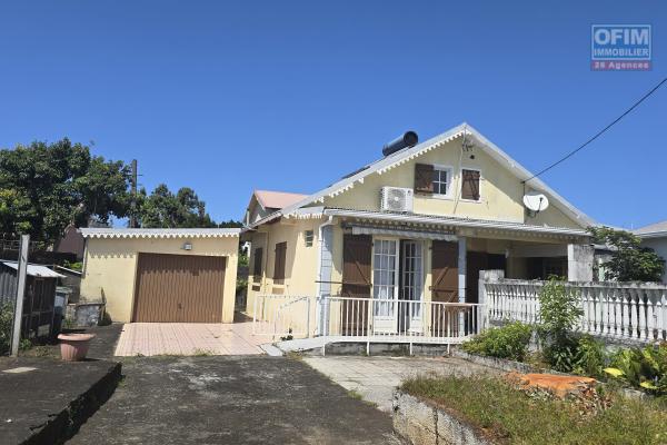 À vendre maison ancienne à Saint-André secteur Petit Bazar