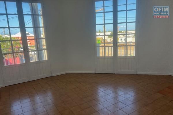 A louer Appartement T4 centre ville de SAINT LOUIS
