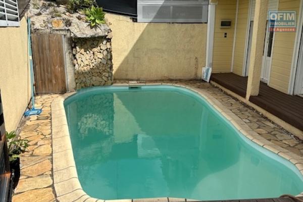 Venez découvrir cette belle Villa Duplex F5 au Tampon dans le quartier calme de la Pointe